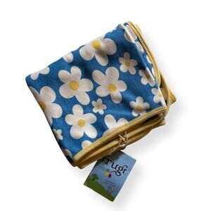 NWT Frugi organic daisy hooded blanket
